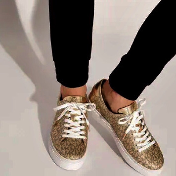 Micheal Kors (MK) Gold Tennis Shoes (Cheap Shoes) (Womens Size 9-11) Sneakers - Picture 1 of 5